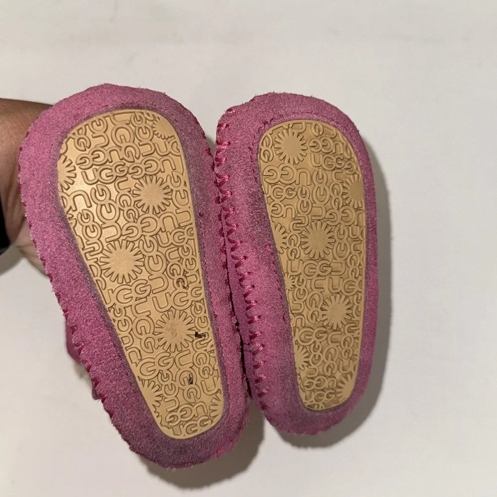 * Ugg Pink Caden Infant Shearling Bootie
